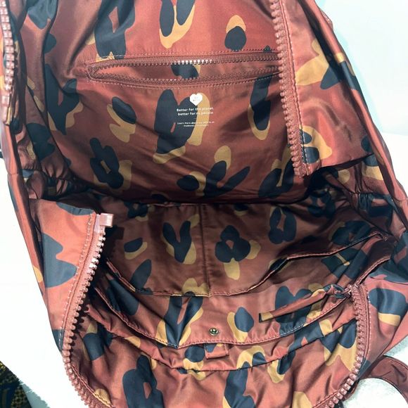 Madewell The (Re)sourced Tote Bag in Painted Leopard Brown Black Nylon Large - Picture 7 of 13